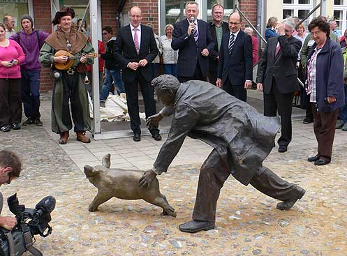 Der Glücksfänger zu Wittenburg: Die Sparkassenherren lassen ihn laufen